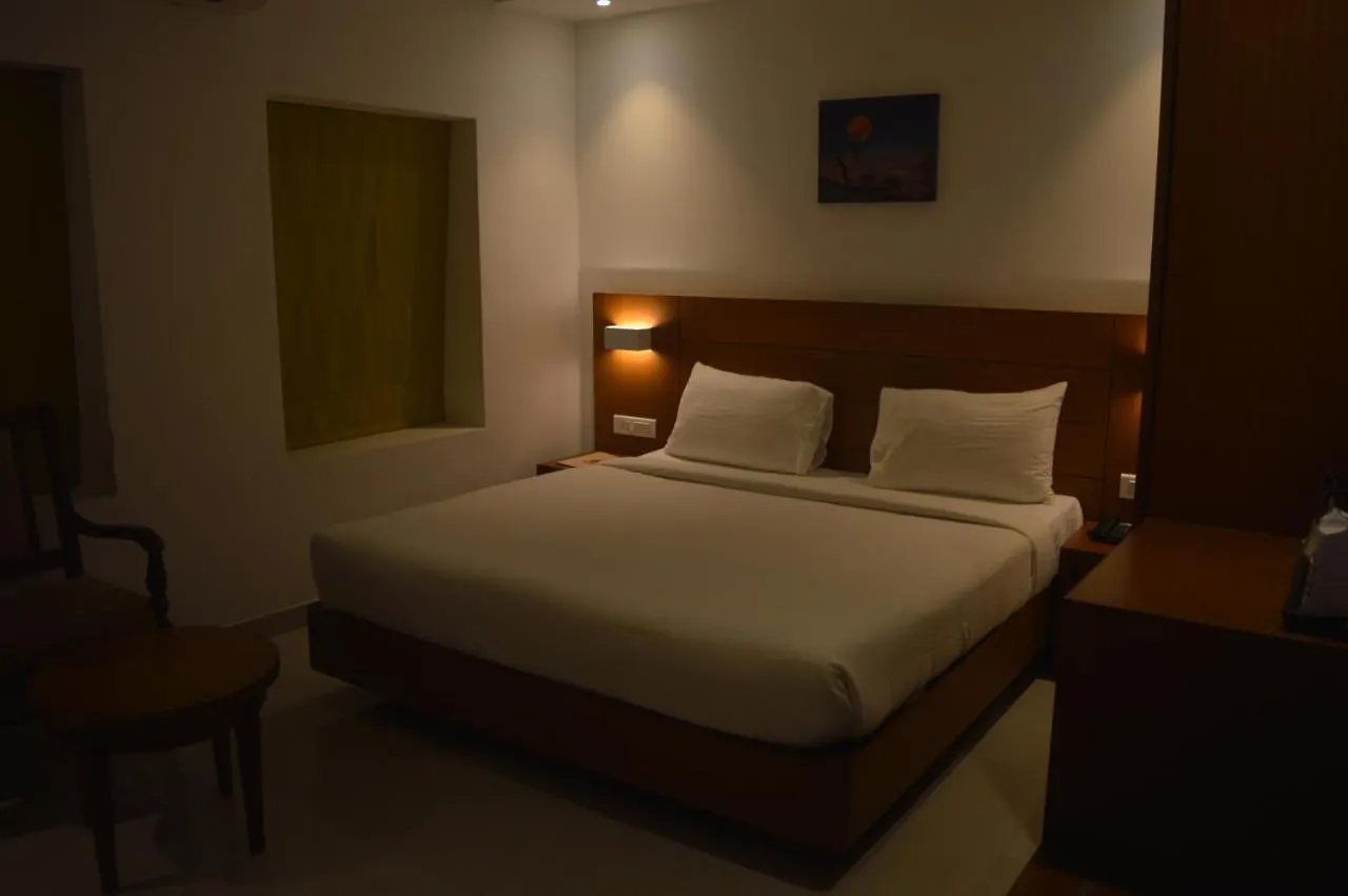 Hotel Apsara Shoranur 3*,  India